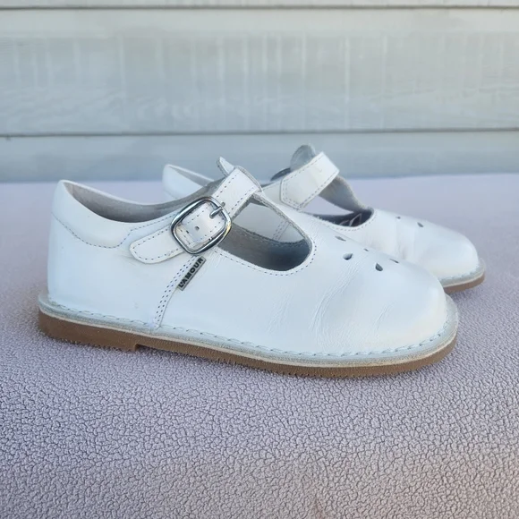 L'Amour Joy Classic Leather Stitch Down T-Strap Mary Jane Shoe White SZ 13 Hook