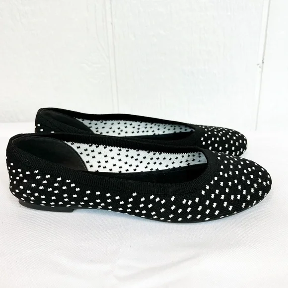 Girls GB Gianni Bini Black and White Flat Dress Shoes