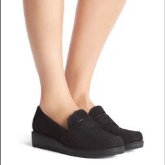 Stuart Weitzman Schooldays Suede Platform‎ Penny Loafers in Black Size 4.5