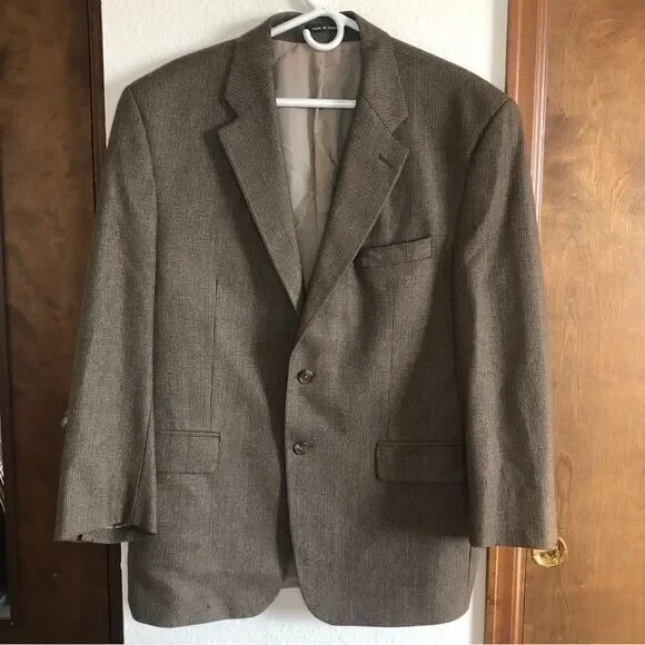 Lauren Ralph Lauren 44R Brown 100% Lambs Wool Fully Lined 2 Button Sport Coat‎