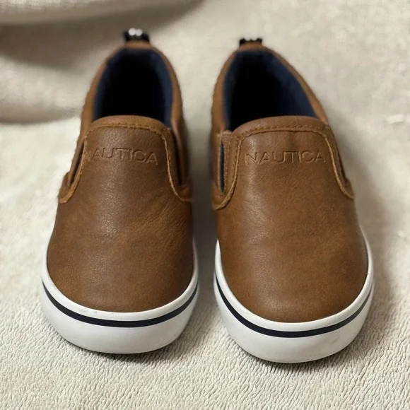 Nautica Kids Brown Slip On‎ Loafers Shoes Casual Comfort Toddler Size 7