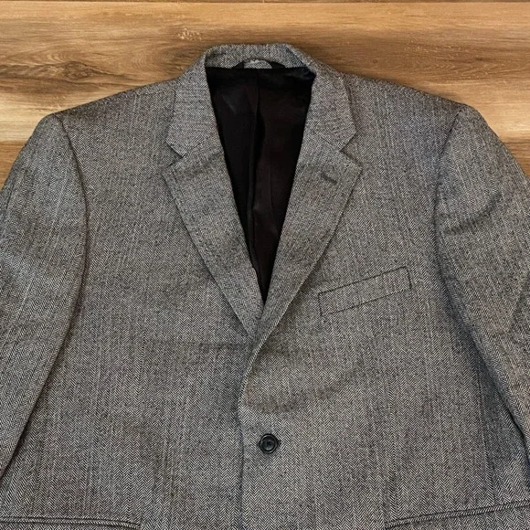 Jos A Bank Blazer 46R Herringbone Wool Sport Coat Mens 2 Button Gray