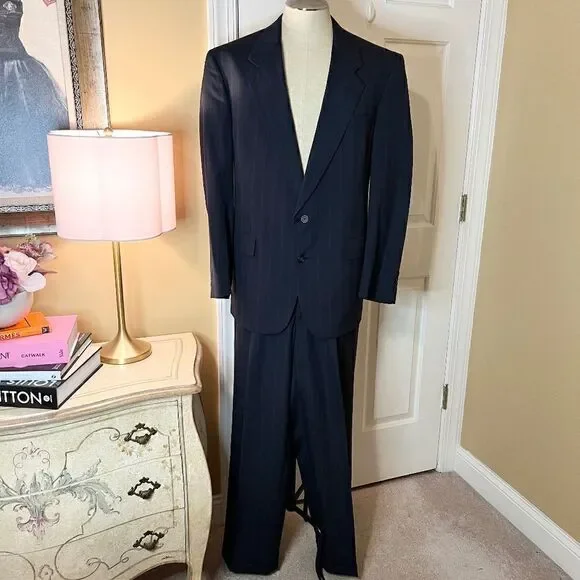 EUC Hart Schaffner & Marx Charcoal Gray Pinstripe Suit Jacket 44L & Pant Size 36