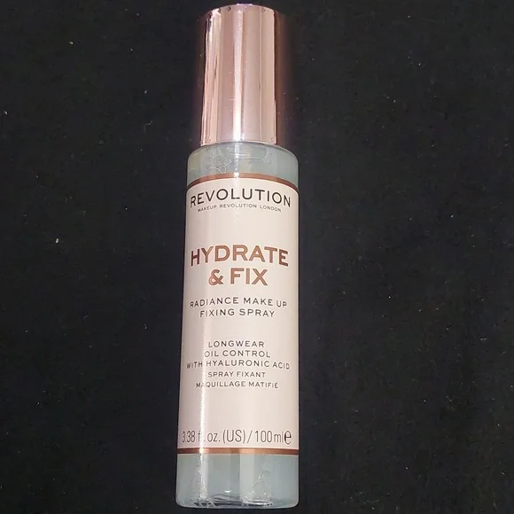 New‎ makeup revolution hydrate & fix spray