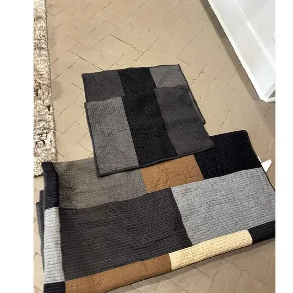 Pottery Barn PBteen Full/Queen Quilt + 2 Shams Gray Black Color Block Modern