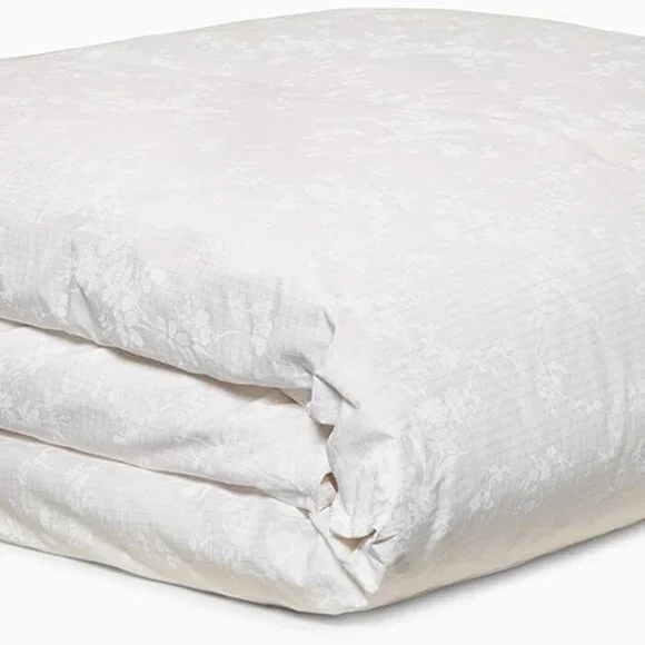 $200 CALVIN KLEIN duvet  cover Queen  rosamund -pink