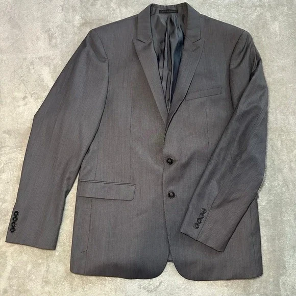 Calvin Klein 100% Wool Blazer Size 42R Gray Extreme Slim Fit 2 Button Sport Coat