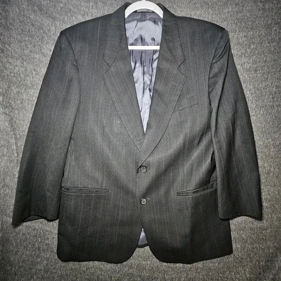 Vintage Givenchy Monsieur Blazer 42R Gray Wool USA Sport Coat