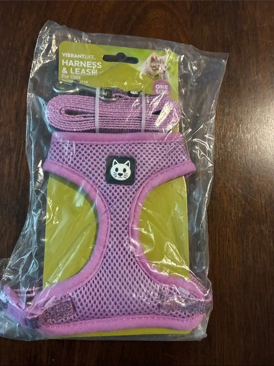VibrantLife Pink Cat Harness & Leash Set - Soft Mesh Comfort