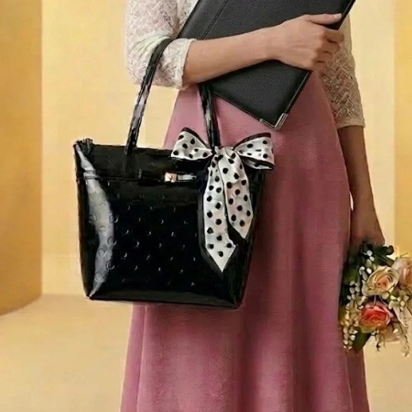 Kate Spade Black Patent Jeralyn Camellia Street Shoulder Bag - NEW with tags