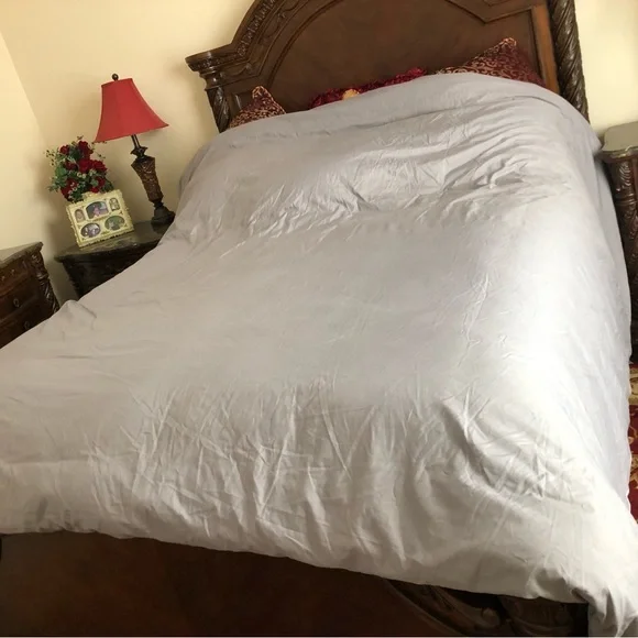 Elegant Gray Duvet with White Insert by Bedsure 98 inches x 84 inches