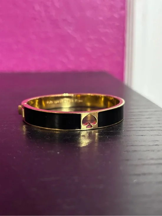 Kate Spade Black Enamel & Gold Spade Cutout Bangle