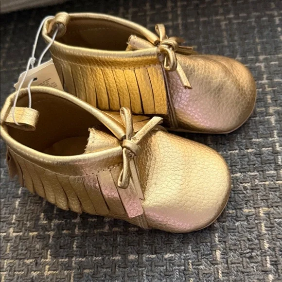 Old Navy Gold Kids Moccasins