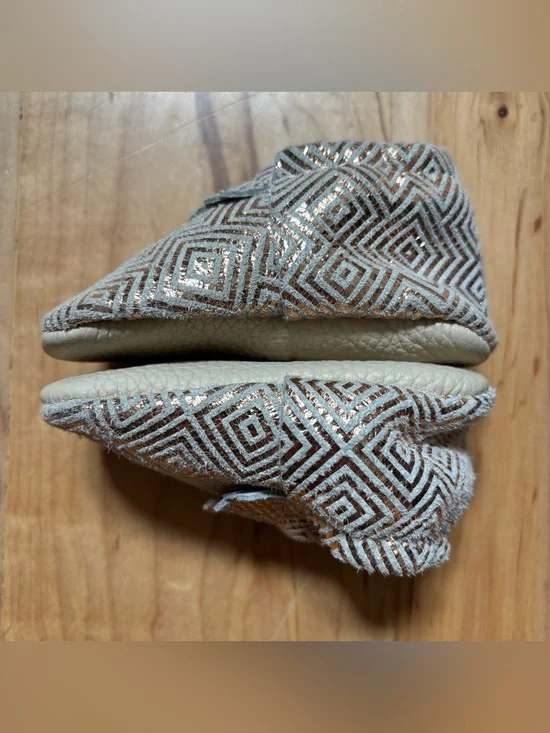 Freshly Picked Baby Toddler Metallic Geometric Leather Moccasins - Gold & Cream