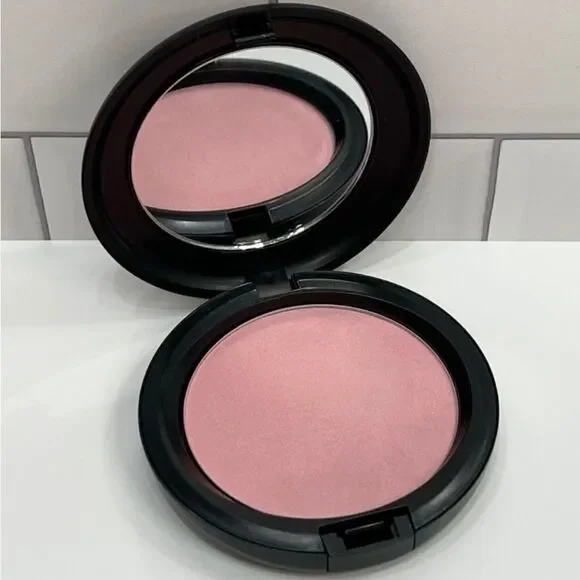 MAC Cosmetics Pearl Blossom Beauty Powder