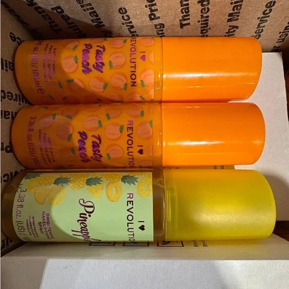 New Fixing Setting Spray I ❤️ Revolution Makeup Brightening- Peach
