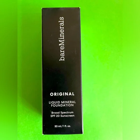BareMinerals original liquid mineral foundation. Broad-spectrum SPF 20‎  5358