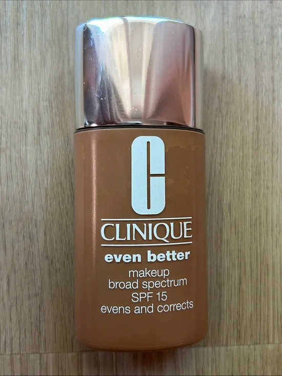 Clinique Even Better Makeup Broad Spectrum SPF 15 Foundation WN 115.5 Mocha