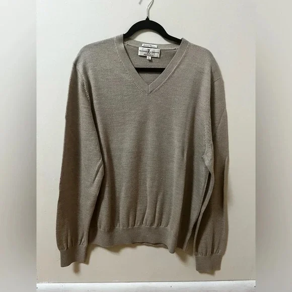 Fairway & Greene 100% Italian Merino Wool Pull Over V-Neck Sweater- Size Large