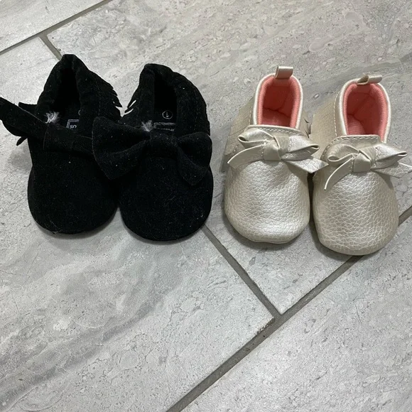 Baby girl moccasins