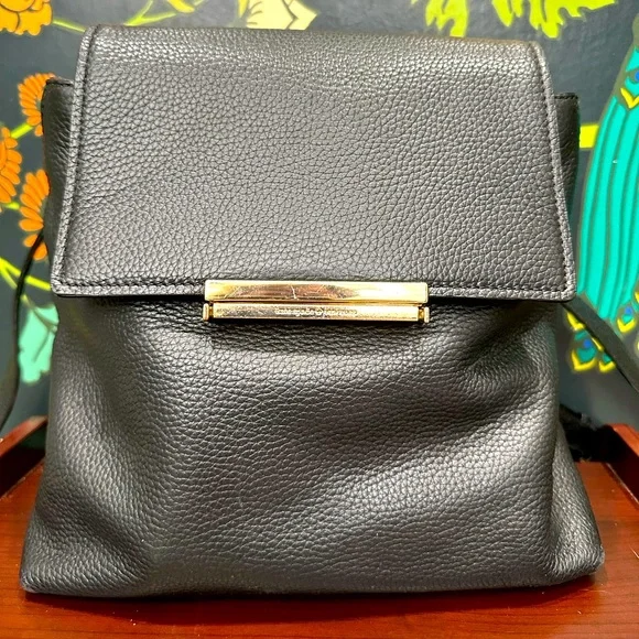 Kate Spade Black Backpack Sleek Design