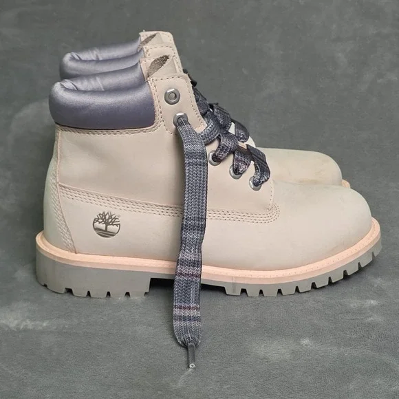 Timberland  Premium 6 in Waterproof  Pink Nubuck Youth  Boots Size 3 VGC