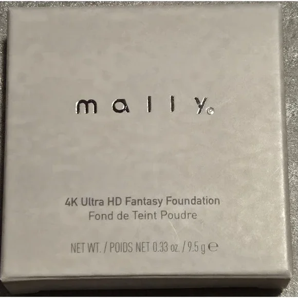 Mally 4K Ultra HD Fantasy Foundation Medium Powder 0.33oz 9.5g New in Box