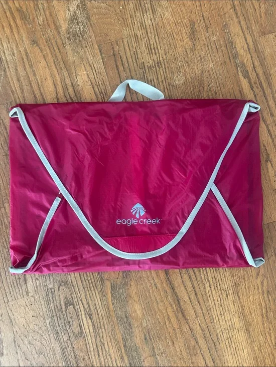 Red Travel Packing Folder with Gray Interior Panel