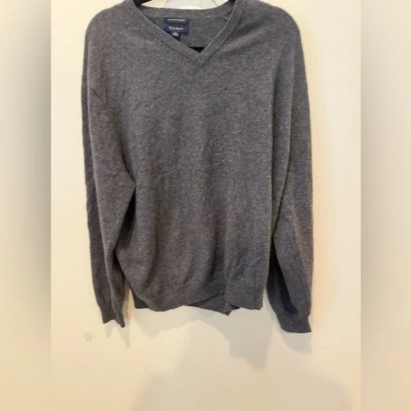 Club Room Charcoal V-Neck Sweater 100% Cashmere