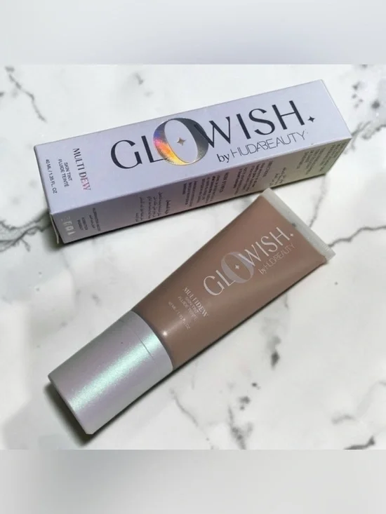 ❤️🆕❤️HUDA BEAUTY GloWish Multi Dew Skin Tint (Medium 05)