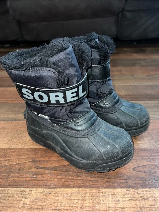 Sorel Kids Black Winter Boots with Faux Fur Trim