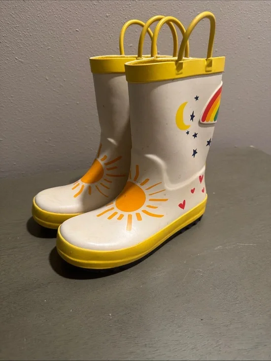 Cat & Jack Kids Yellow & White Rain Boots with Sun and Rainbow Graphics size 12