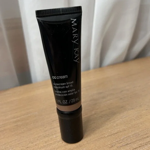 NO BOX LOT Mary Kay CC Cream Color VERY Deep SPF 15 ‎ Make-up