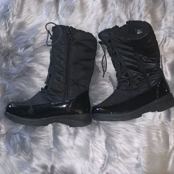 Totes snow boots. Size 2.