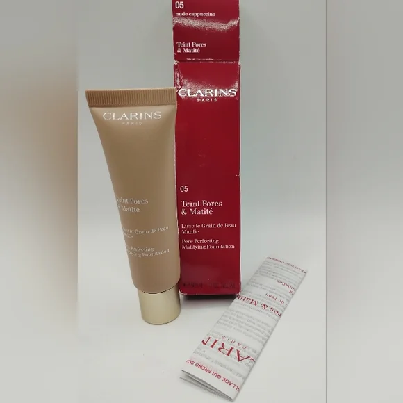Clarins Teint & Matite Pore Perfecting Matifying Foundation 05 Cappuccino BNIB