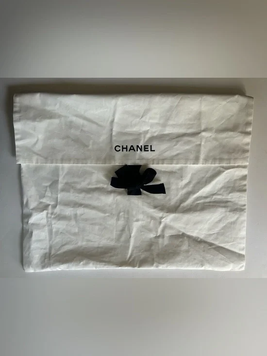 CHANEL White Dust Bag with Black Logo and Tie