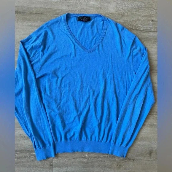 The Men’s Store Bloomingdales Blue Long Sleeve V-Neck Sweater Sz XL 100% cotton
