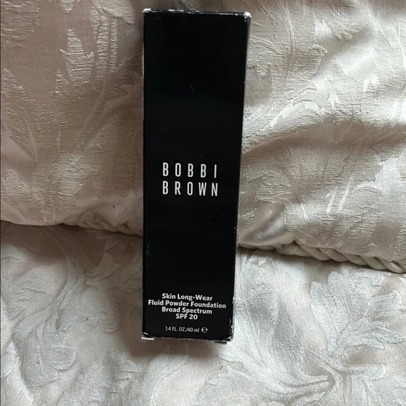 661. Bobbi Brown New in Box Skin Long-Wear Fluid Powder Foundation N112 Espresso