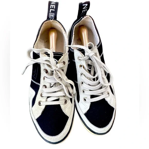 Chanel black and white trainers So 37.5