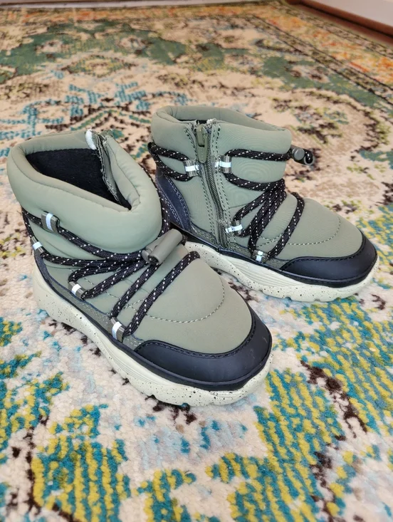 Zara Olive Green Water Resistant Bungee Lace Snow/Rain Boots, Kids Toddler‎ 7