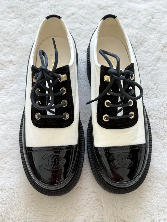 CHANEL women black/white women laces up platform shoes size 36 EU Retail 1275$