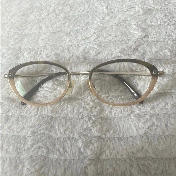 Chanel Cream Semi Half Tortoise Rim Vintage Goldtone Metal Sided Glasses