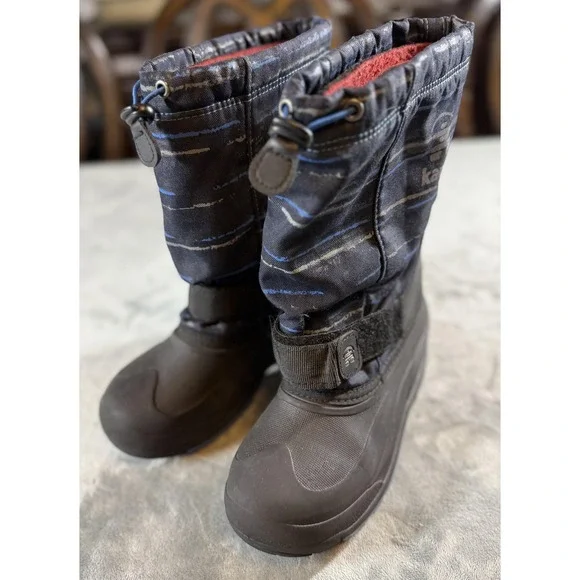 Kamik‎ Boots Youth Size 6 Black Blue Winter Snow Insulated Waterproof Drawstring