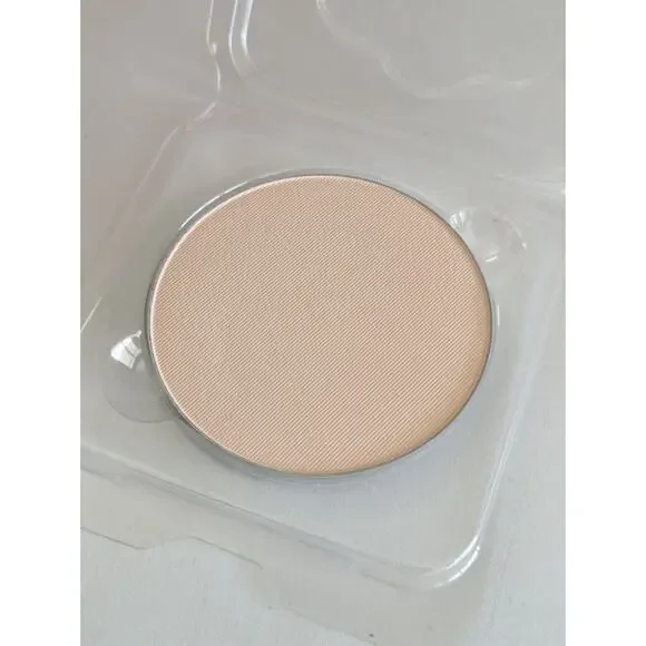 Lancome Translucence Mattifying Silky Pressed Powder Refill 100 Ivoire New