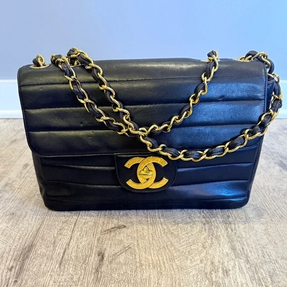 Chanel *RARE* Madamoiselle Jumbo Bag Black Leather Bag 24krt Gold Chain