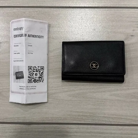 Authentic CHANEL‎ 6-key Case Women's Black Wallet vintage   Has only 4 key hooks