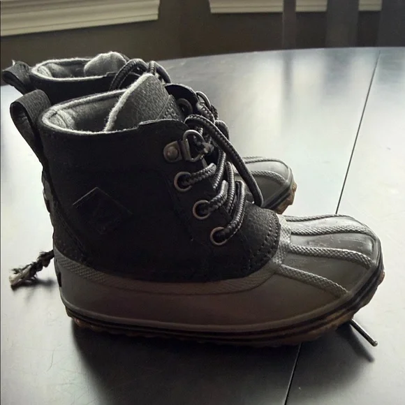 Sperry Bowline boys boots