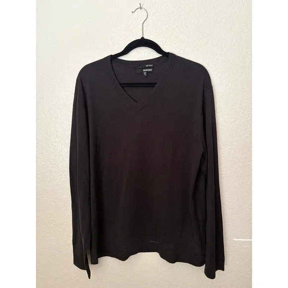 Murano Silk Blend Black Long Sleeve VNeck Sweater Pullover Preppy Classic Luxury