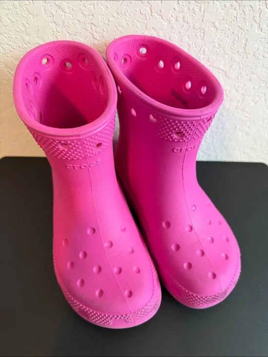 CROCS Hot Pink Kids Rain Clogs