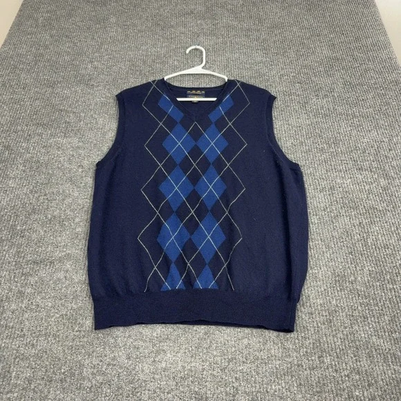 Club Room Sweater Vest Mens M Navy Blue Merino Wool Argyle V Neck Preppy Classic